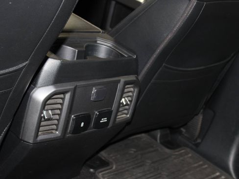 Used 2020 Ford F150 XLT w/ Equipment Group 302A Luxury AWD/4WD image 24