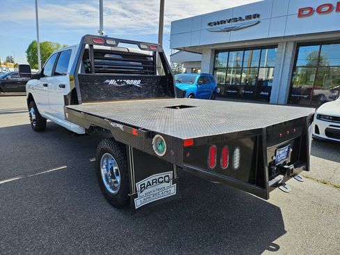 Used 2024 RAM 3500 SLT w/ Quick Order Package 2YG SLT AWD/4WD image 3