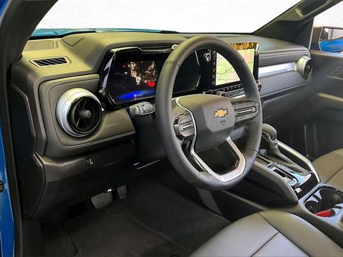 Used 2024 Chevrolet Colorado LT w/ LT Convenience Package III image 18