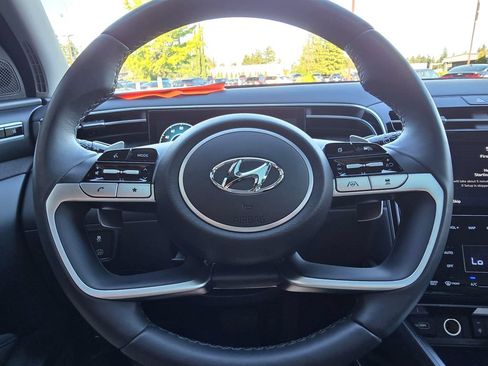 Used 2022 Hyundai Tucson Limited AWD/4WD image 16