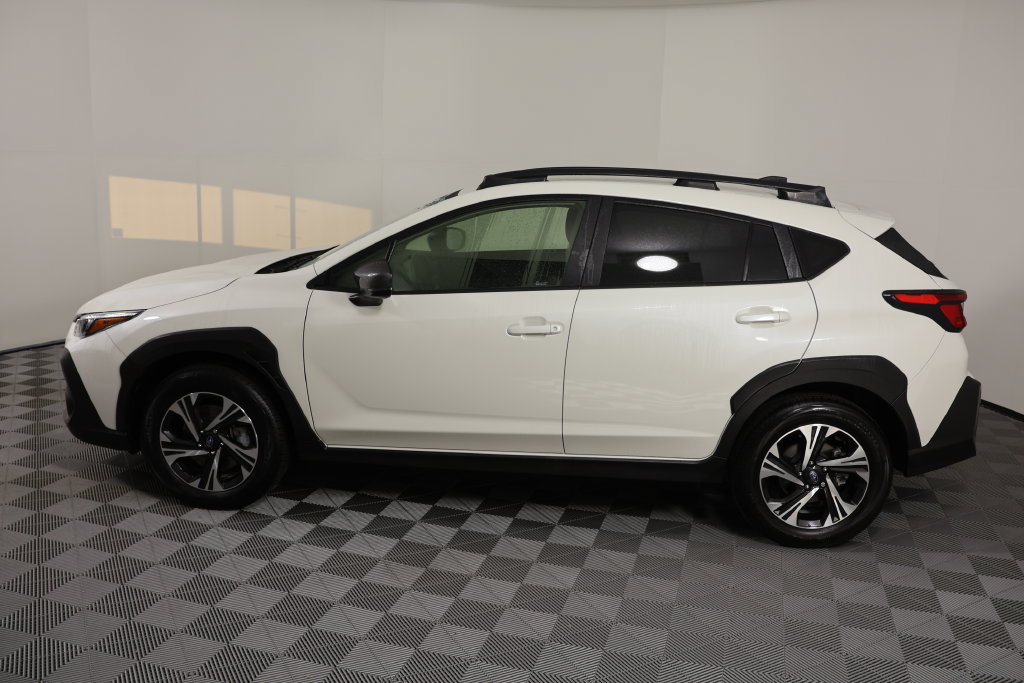 Used 2024 Subaru Crosstrek 2.0i Premium AWD/4WD image 5