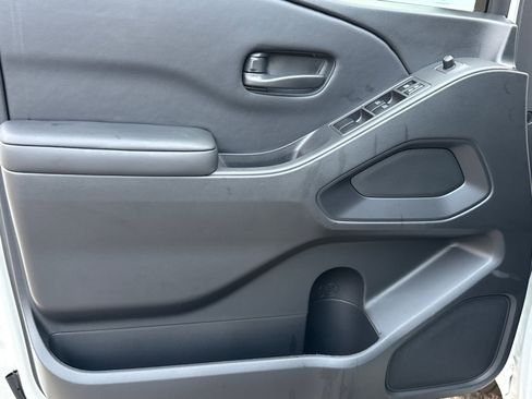 New 2026 Nissan Frontier SV w/ SV Convenience Package image 10