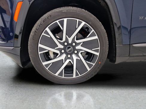 New 2025 Jeep Wagoneer Limited image 43