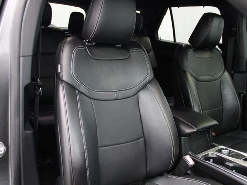 Used 2020 Ford Explorer ST w/ Premium Technology Package image 62