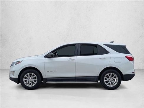 Used 2018 Chevrolet Equinox LS FWD image 9