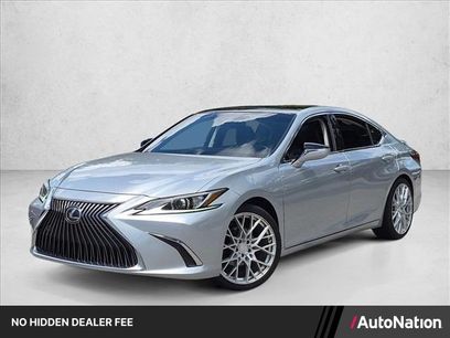Used 2019 Lexus ES 350 w/ Accessory Package 2