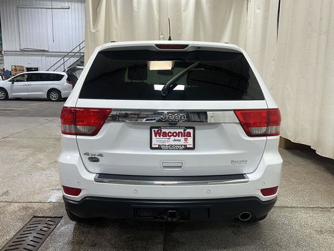 Used 2013 Jeep Grand Cherokee Overland w/ Advance Technology Group image 4