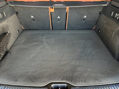 Used 2023 Mercedes-Benz GLC 300 image 18