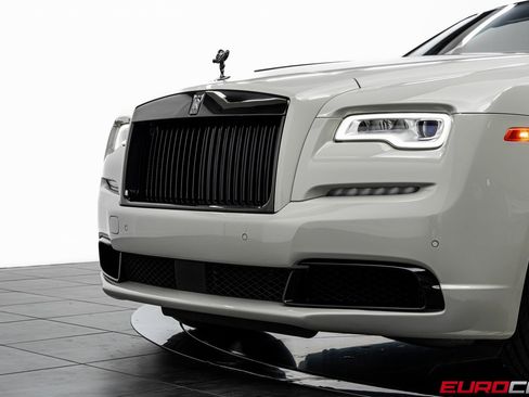 Used 2021 Rolls-Royce Dawn image 14