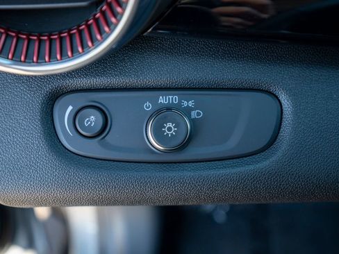 Certified 2026 Chevrolet Trax RS image 23