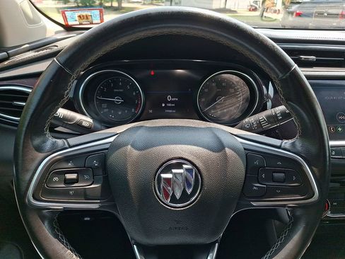 Used 2020 Buick Encore GX Preferred w/ Cold Weather Comfort Package FWD image 18