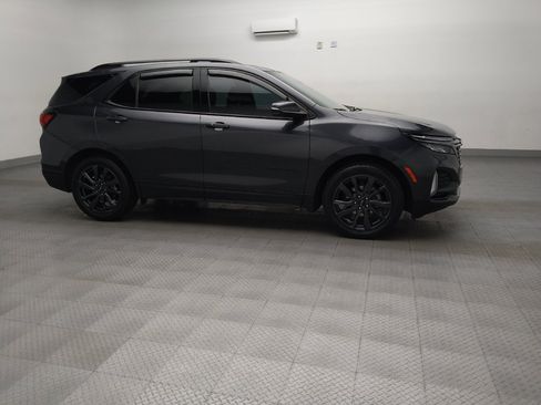 Used 2022 Chevrolet Equinox RS w/ RS Leather Package FWD image 11