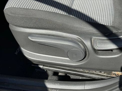 Used 2023 Hyundai Kona SE w/ Cargo Package image 20