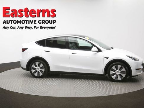 Used 2022 Tesla Model Y Long Range AWD/4WD image 44