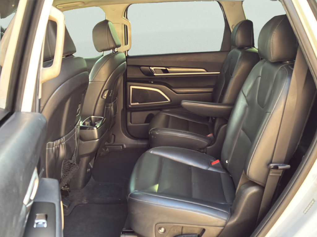 Used 2021 Kia Telluride S FWD image 25