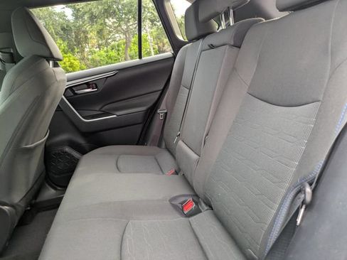 Used 2024 Toyota RAV4 SE w/ Convenience Package AWD/4WD image 15