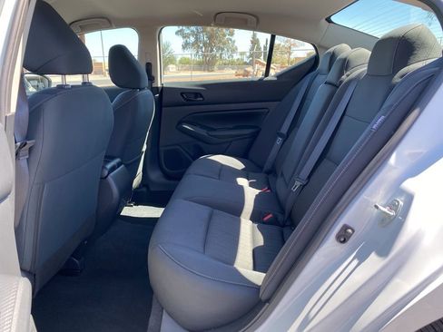 Used 2025 Nissan Altima 2.5 SV image 25