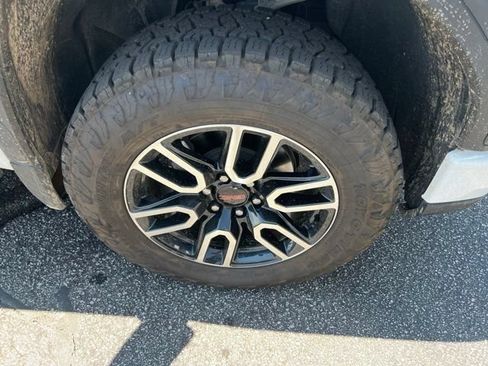 Certified 2023 GMC Sierra 1500 AT4 w/ AT4 Preferred Package AWD/4WD image 15