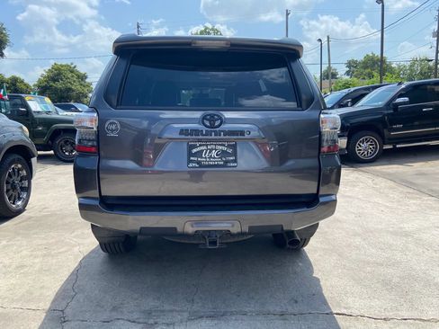 Used 2016 Toyota 4Runner SR5 Premium RWD image 6