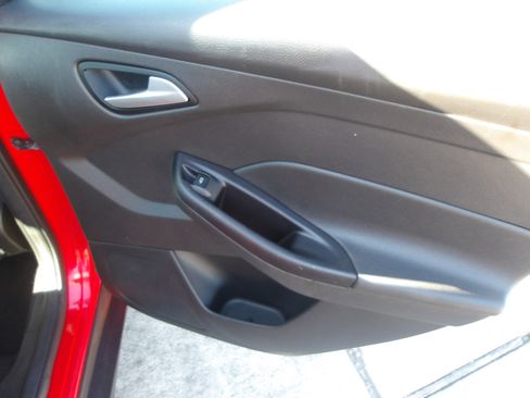 Used 2013 Ford Focus SE image 7