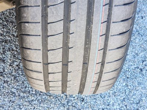 Used 2023 Ford Explorer Platinum w/ Technology Package image 11