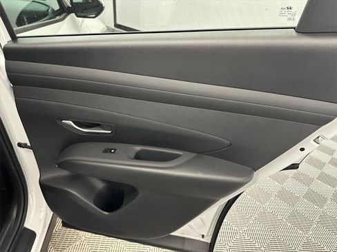 New 2026 Hyundai Tucson SEL image 17
