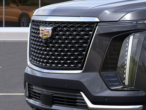 New 2025 Cadillac Escalade ESV Premium Luxury image 18
