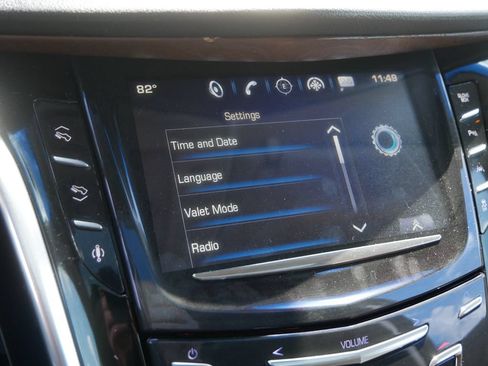 Used 2016 Cadillac Escalade ESV Luxury AWD/4WD image 28