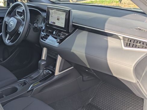 Used 2025 Toyota Corolla Cross AWD Hybrid image 21