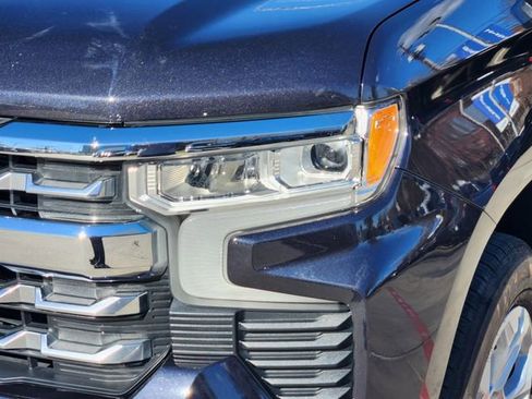 Used 2022 Chevrolet Silverado 1500 LTZ w/ Z71 Off-Road Package image 8