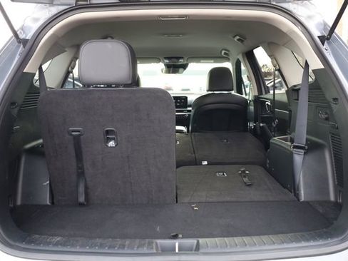 Used 2024 Kia Sorento S image 30