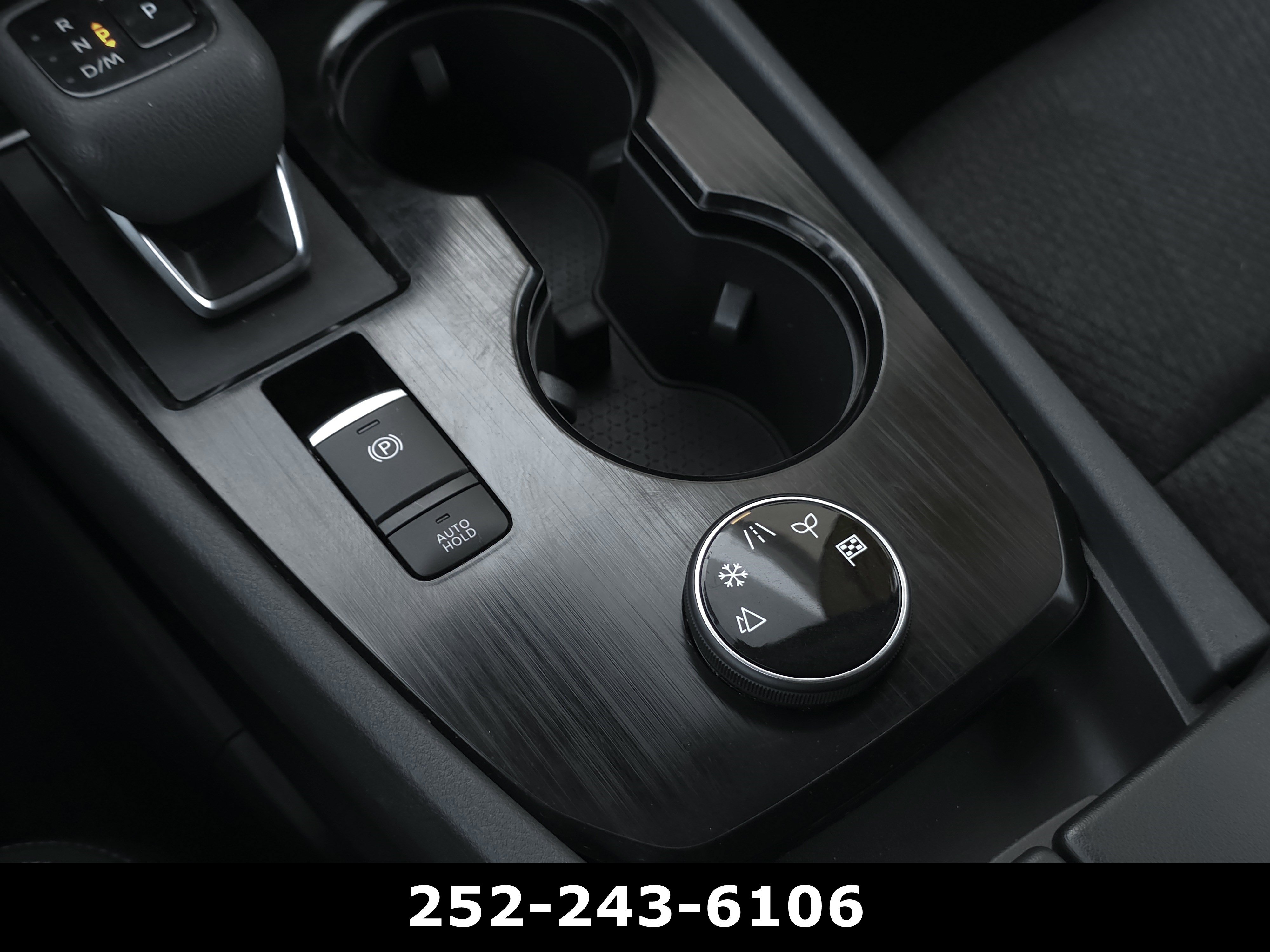 Used 2024 Nissan Rogue SV AWD/4WD image 14