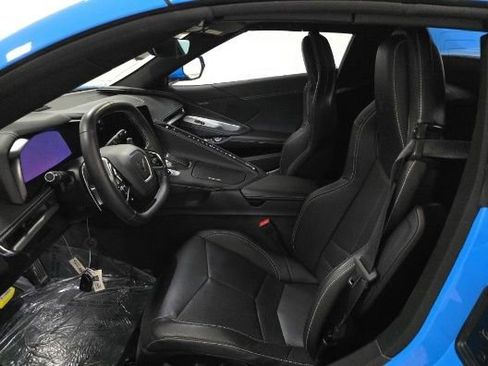 Used 2023 Chevrolet Corvette Stingray Convertible w/ Z51 Performance Package image 3