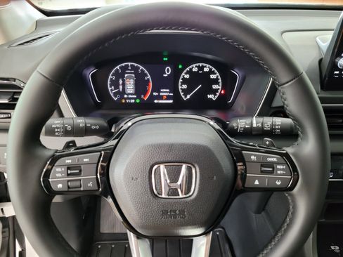 New 2025 Honda Pilot Touring image 11