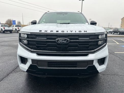 New 2025 Ford Expedition Platinum w/ Stealth Performance Package image 35