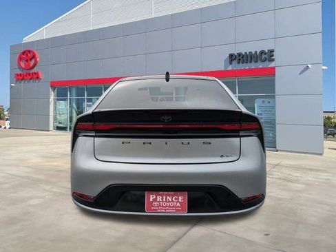 New 2026 Toyota Prius Limited FWD image 5