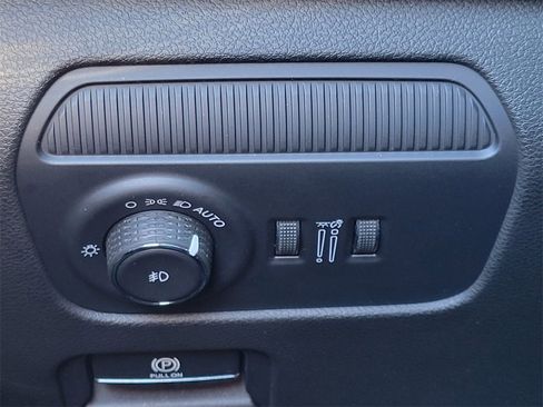 Used 2025 Jeep Wagoneer Series II image 12