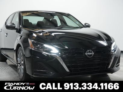 Used 2024 Nissan Altima 2.5 SV