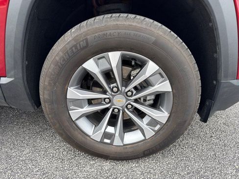 Used 2025 Chevrolet Equinox LT w/ Safety and Technology Package AWD/4WD image 9