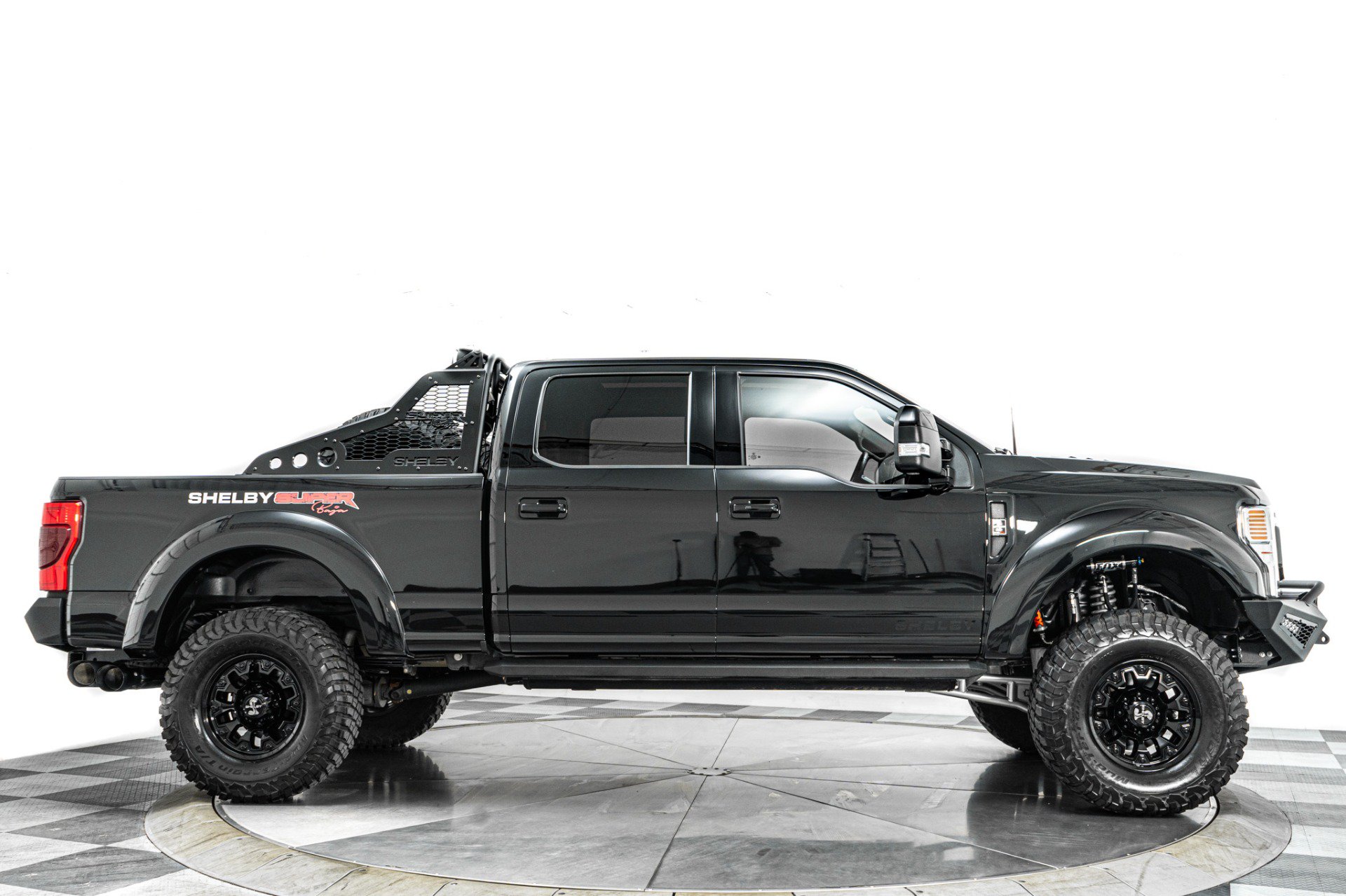 Used 2022 Ford F250 Lariat w/ Lariat Ultimate Package AWD/4WD image 46