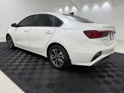 Used 2024 Kia Forte LXS FWD image 5