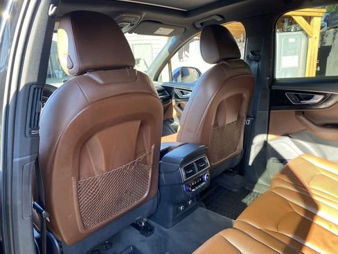 Used 2019 Audi Q7 3.0T Prestige w/ Prestige Package AWD/4WD image 16