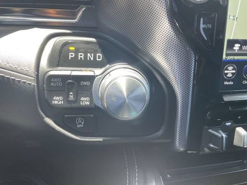 Used 2021 RAM 1500 Limited AWD/4WD image 16