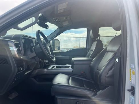 Used 2025 Ford F350 Lariat w/ Black Appearance Package AWD/4WD image 7