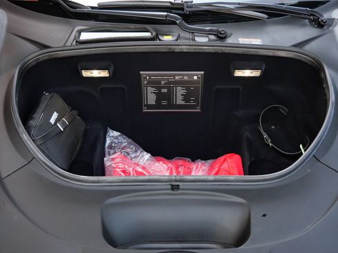 Used 2023 Ferrari F8 Tributo RWD image 34