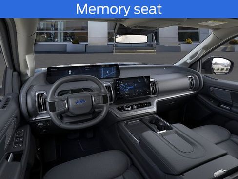 New 2026 Ford Expedition Platinum w/ Driver's Package image 9