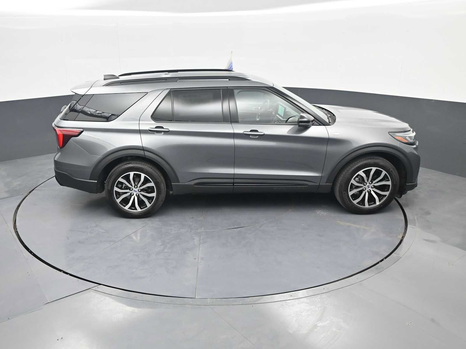 New 2025 Ford Explorer ST-Line AWD/4WD image 60
