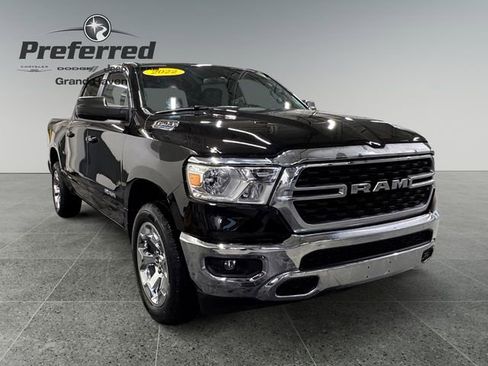 Used 2022 RAM 1500 Big Horn AWD/4WD image 1