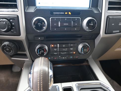 Used 2018 Ford F150 Lariat w/ Equipment Group 502A Luxury image 17