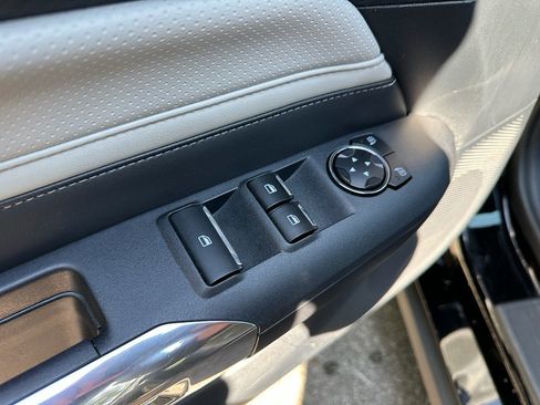 Used 2024 Ford Mustang Premium image 12